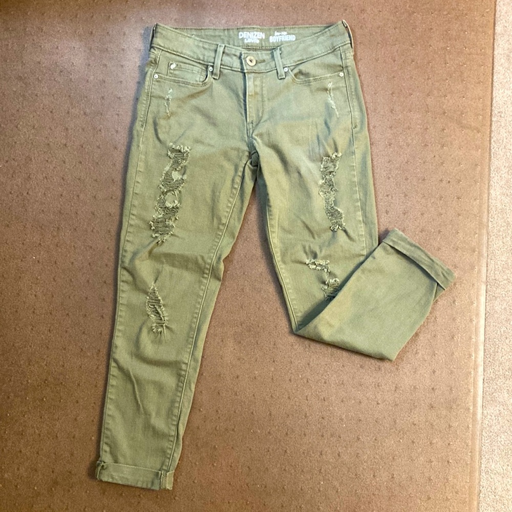 Denizen Levi’s Low-Rise Boyfriend Capri Jeans Light Green - Size 5